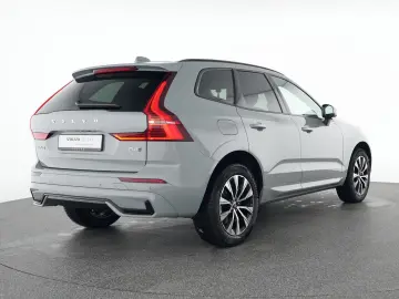VOLVO XC60 B4 Diesel AWD Plus Dark 19  VOLL-LED ACC