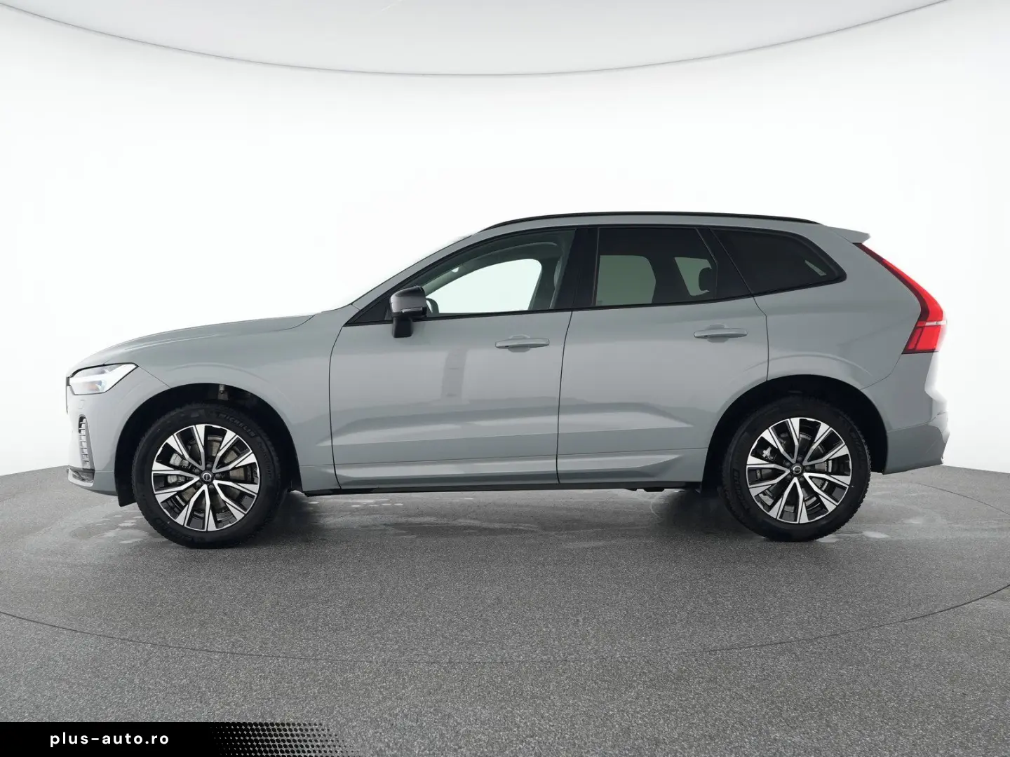 VOLVO XC60 B4 Diesel AWD Plus Dark 19  VOLL-LED ACC