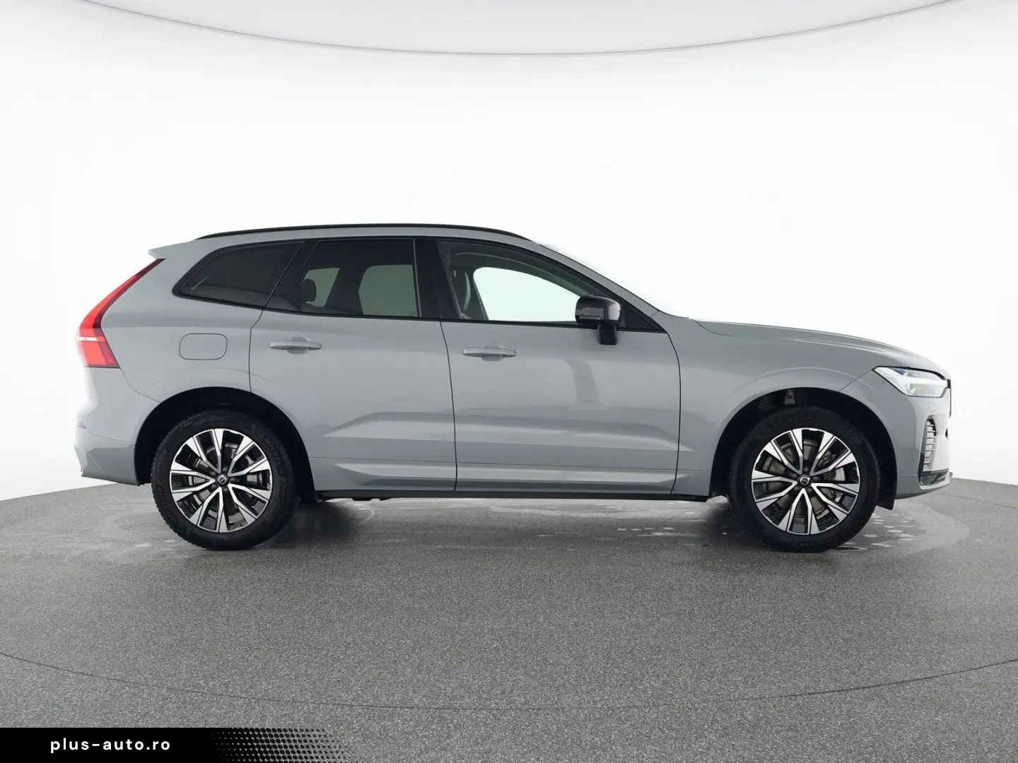 VOLVO XC60 B4 Diesel AWD Plus Dark 19  VOLL-LED ACC