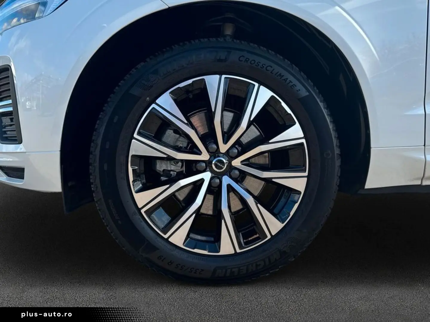 VOLVO XC60 B5 B AWD Core