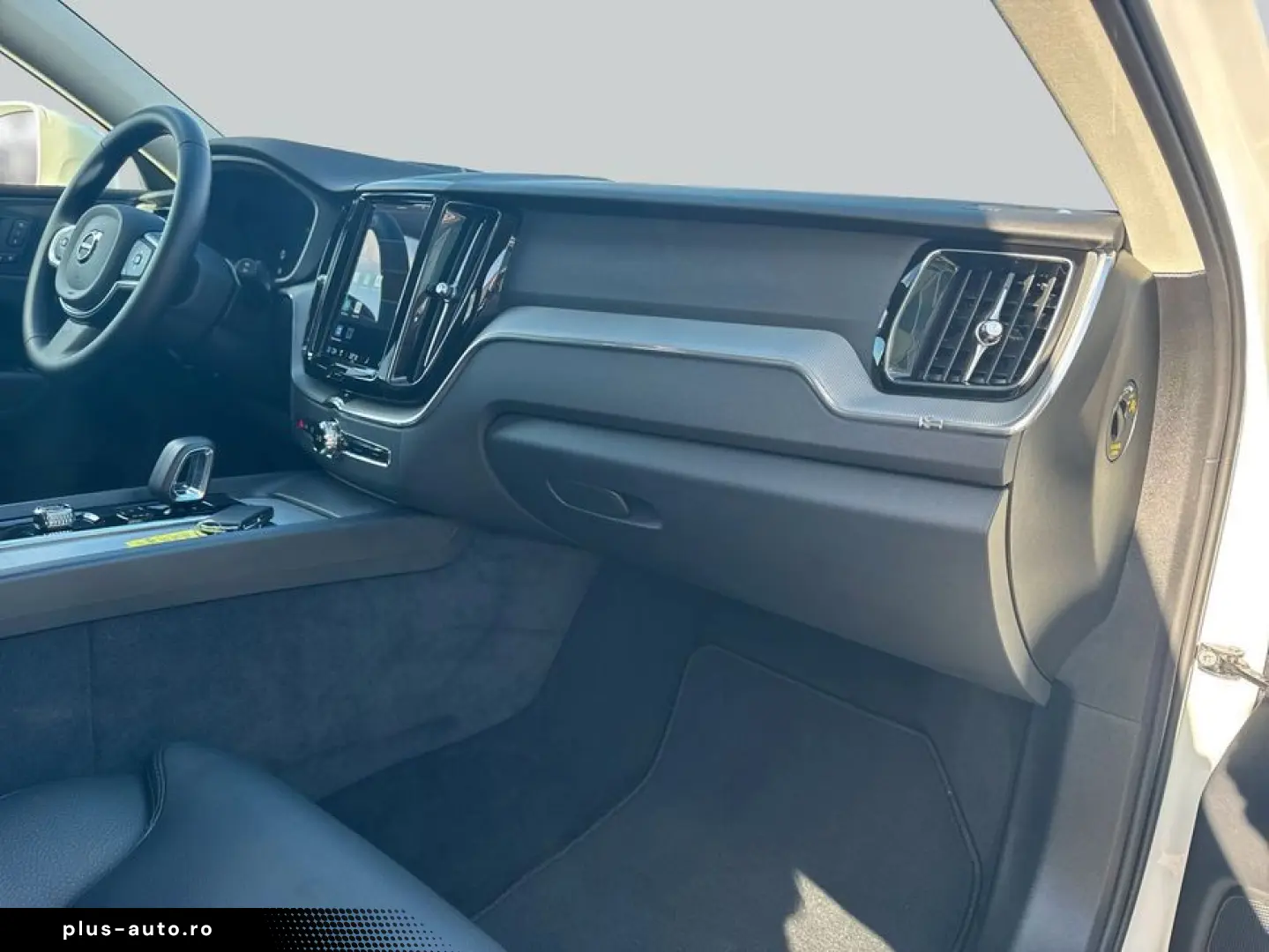 VOLVO XC60 B5 B AWD Core