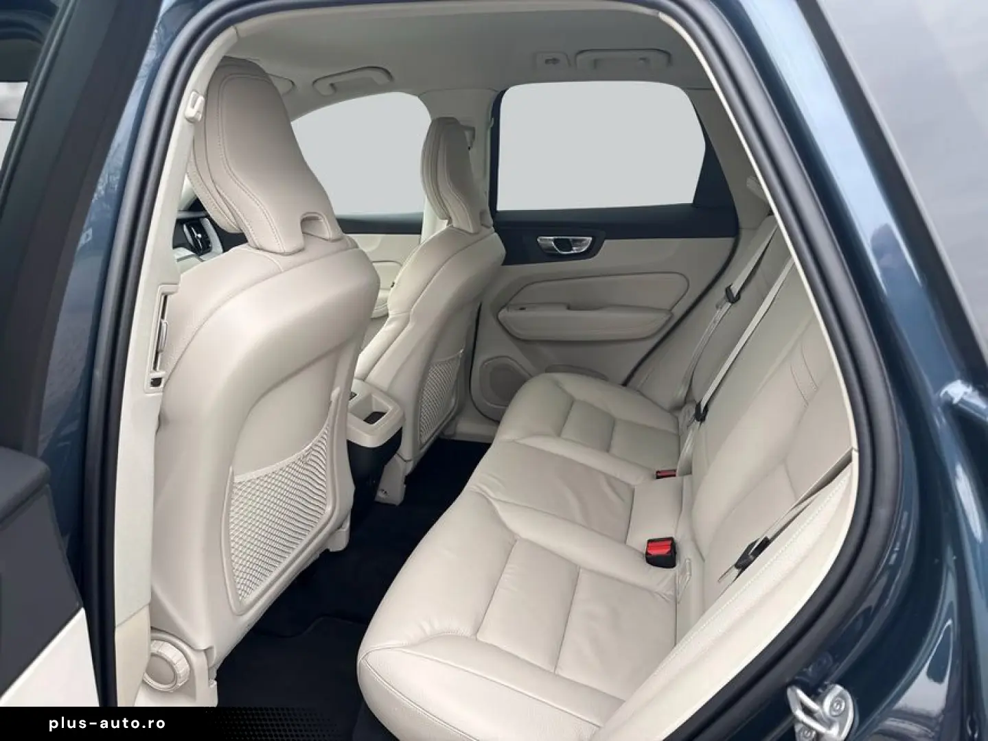 VOLVO XC60 B5 B AWD Core