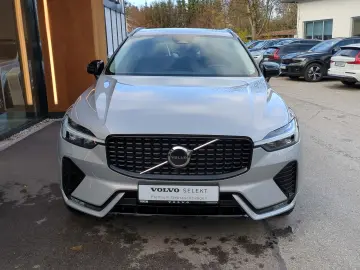 VOLVO XC60 Plus Dark 2WD B4 Diesel EU6d Digitales Cock