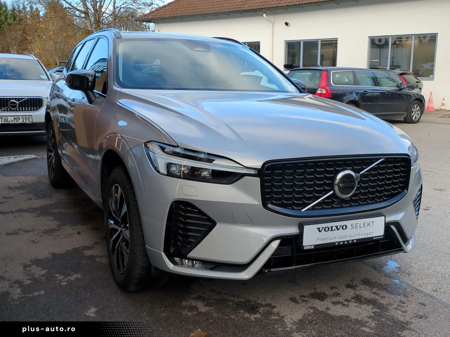 VOLVO XC60 Plus Dark 2WD B4 Diesel EU6d Digitales Cock