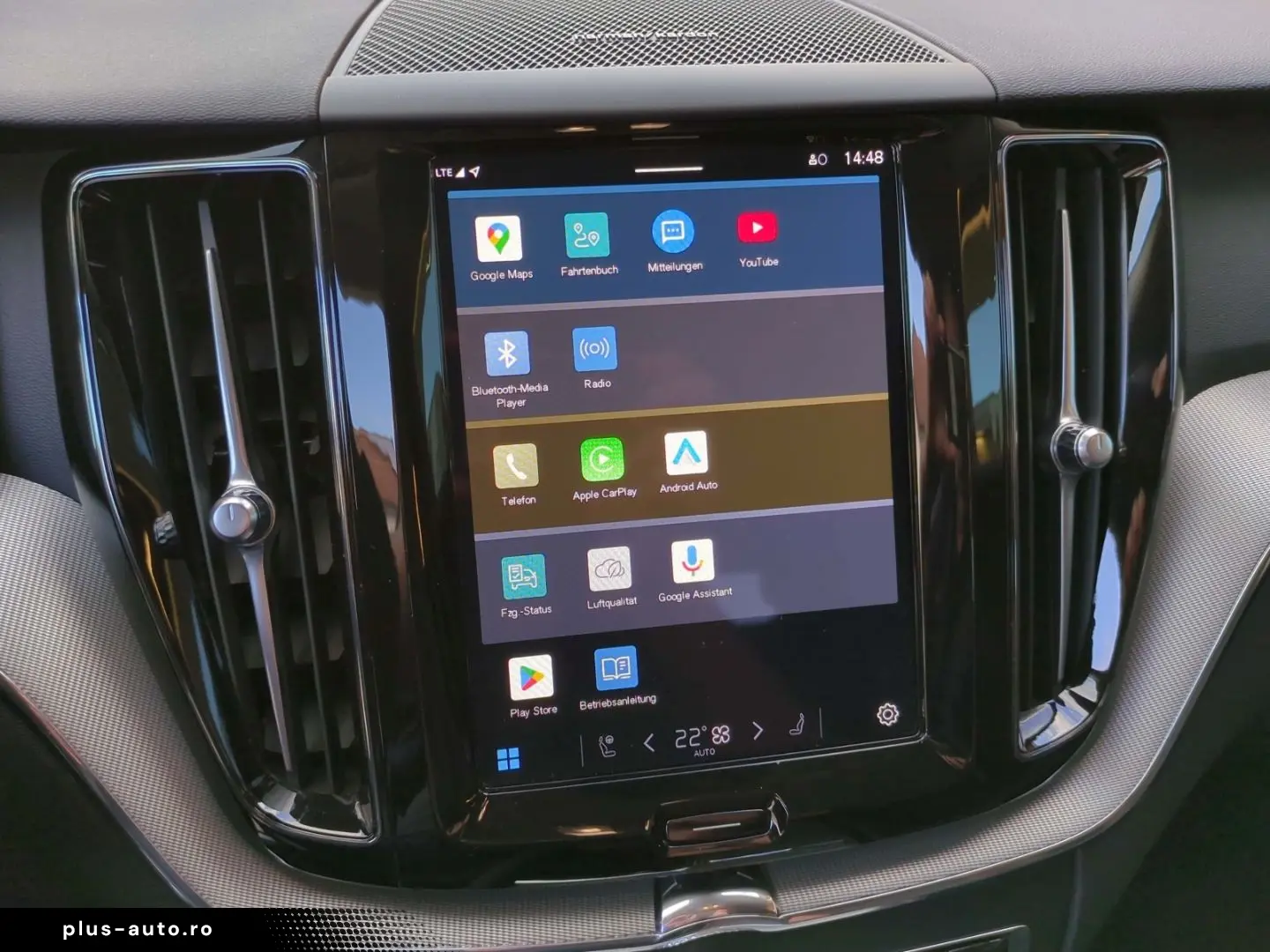 VOLVO XC60 Plus Dark 2WD B4 Diesel EU6d Digitales Cock