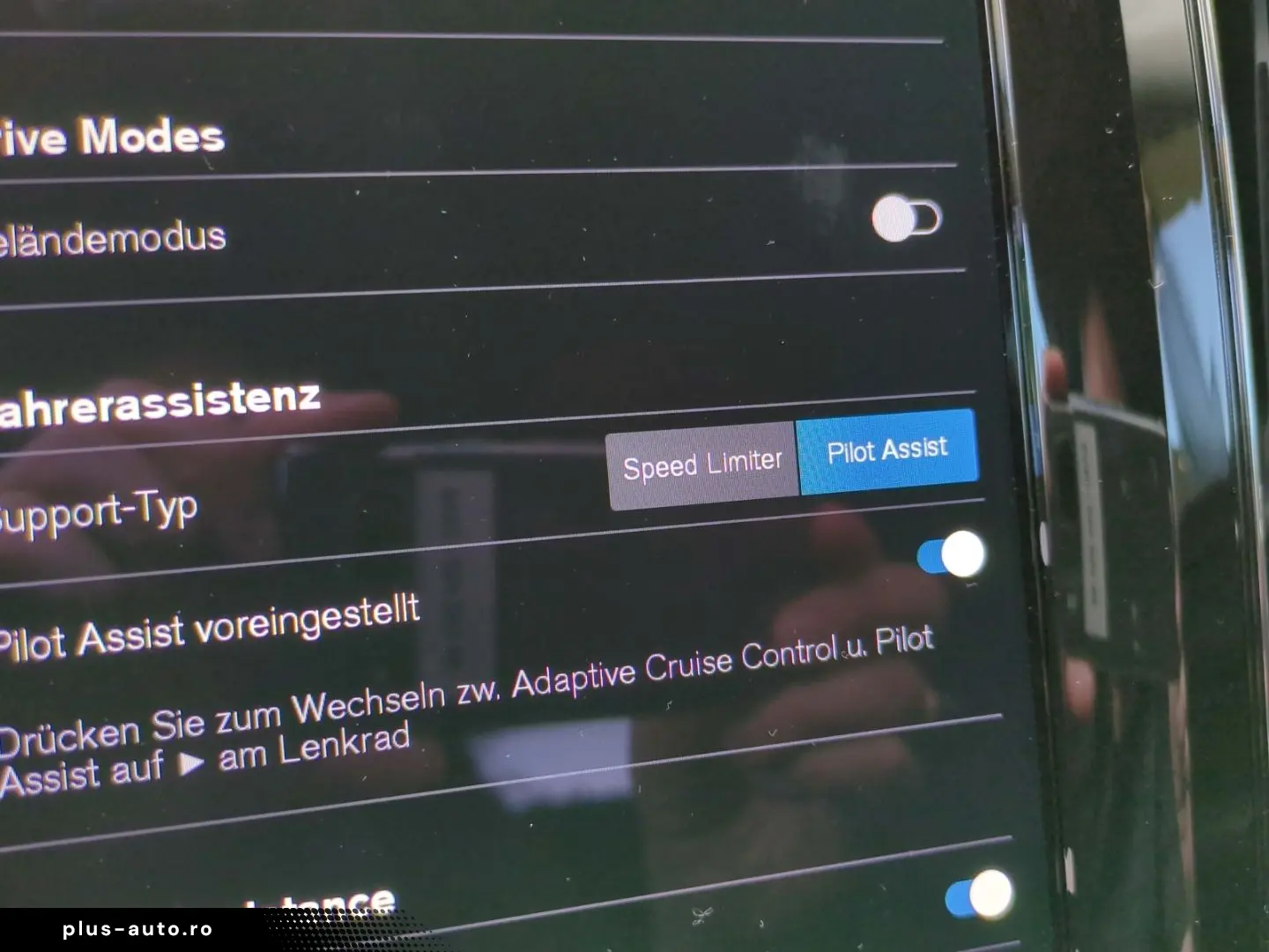 VOLVO XC60 Plus Dark 2WD B4 Diesel EU6d Digitales Cock