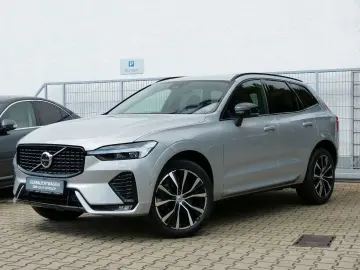 VOLVO XC60 B4 Plus Dark Auto ACC 360