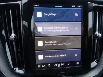 VOLVO XC60 Plus Dark B5 AWD Mild-Hybrid 360 KAM BLIS