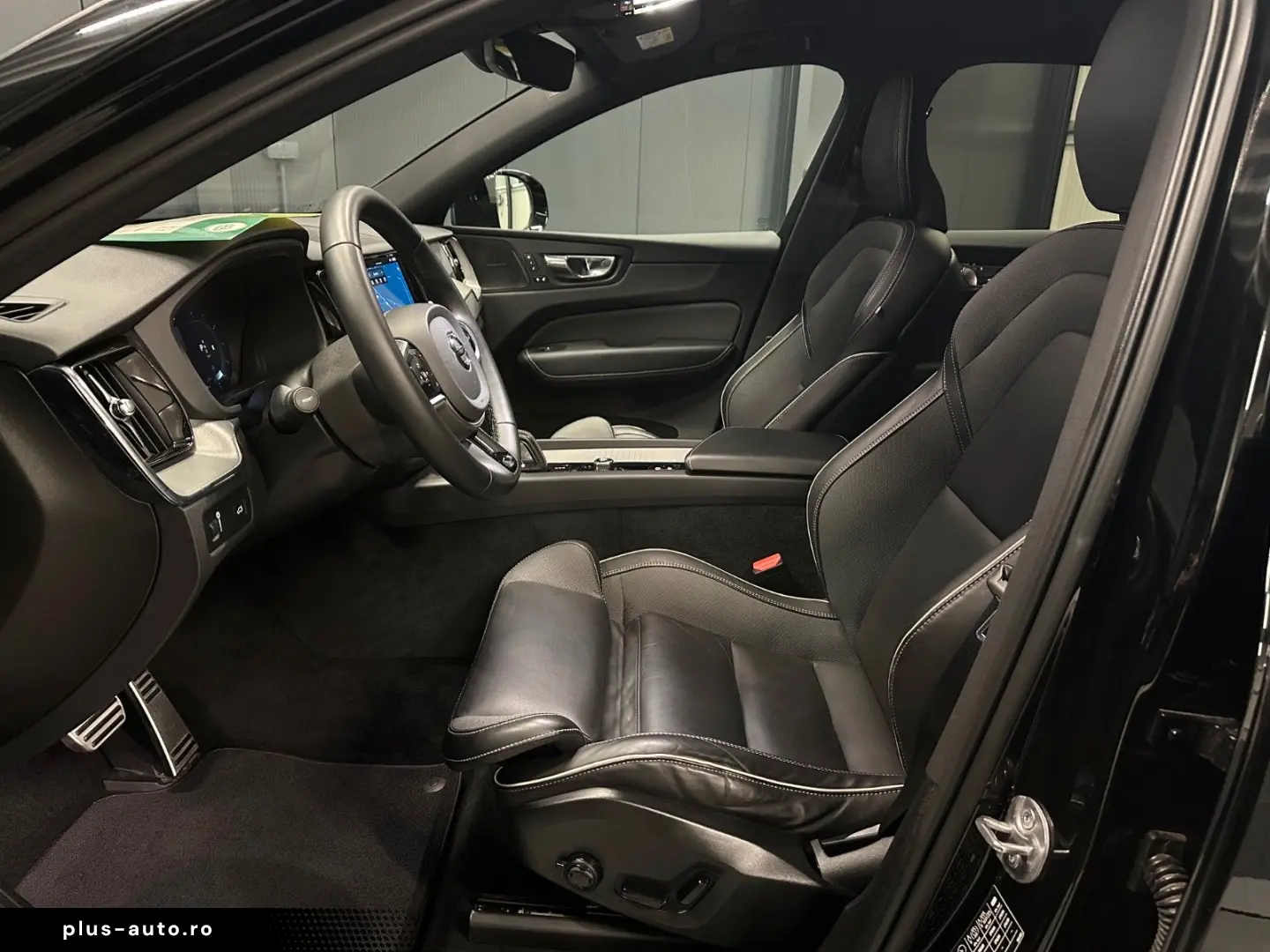 VOLVO XC60 R-Design AWD  19Zoll AHK 360  Harman Kardon