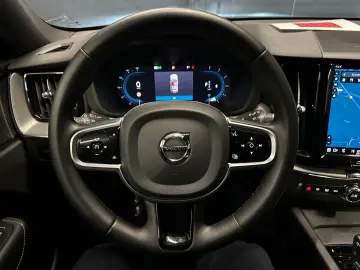 VOLVO XC60 R-Design AWD  19Zoll AHK 360  Harman Kardon