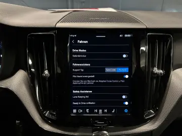 VOLVO XC60 R-Design AWD  19Zoll AHK 360  Harman Kardon