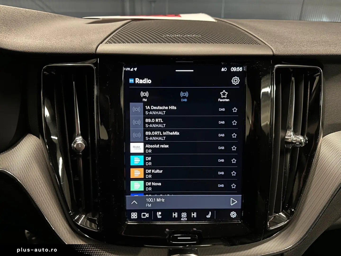 VOLVO XC60 R-Design AWD  19Zoll AHK 360  Harman Kardon