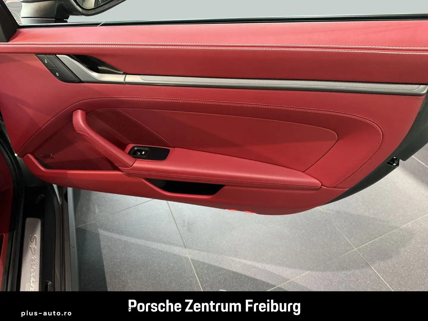 PORSCHE 992 911 Carrera 4S InnoDrive LED-Matrix BOSE