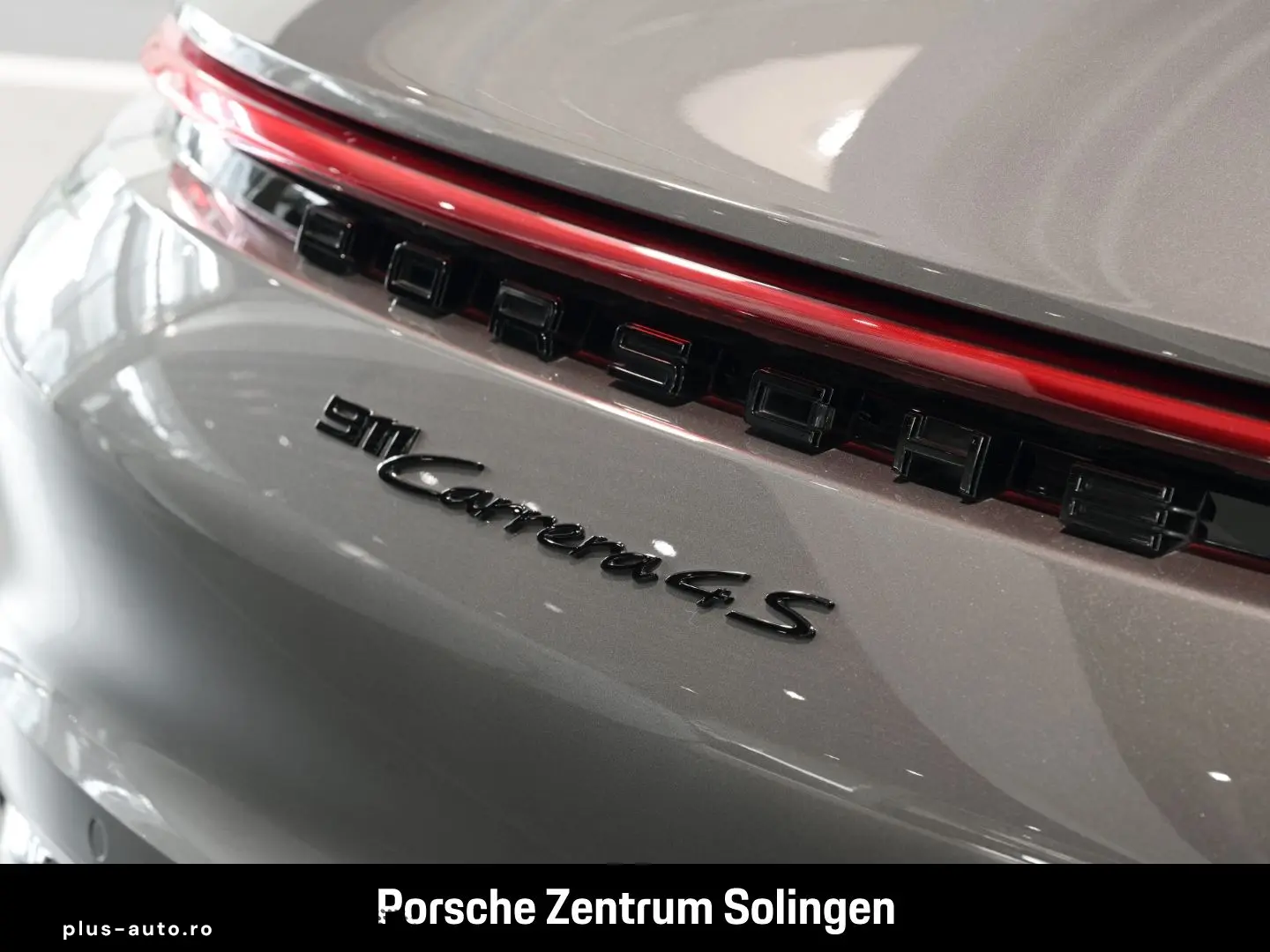 PORSCHE 992 911 Carrera 4S Cabrio Chrono