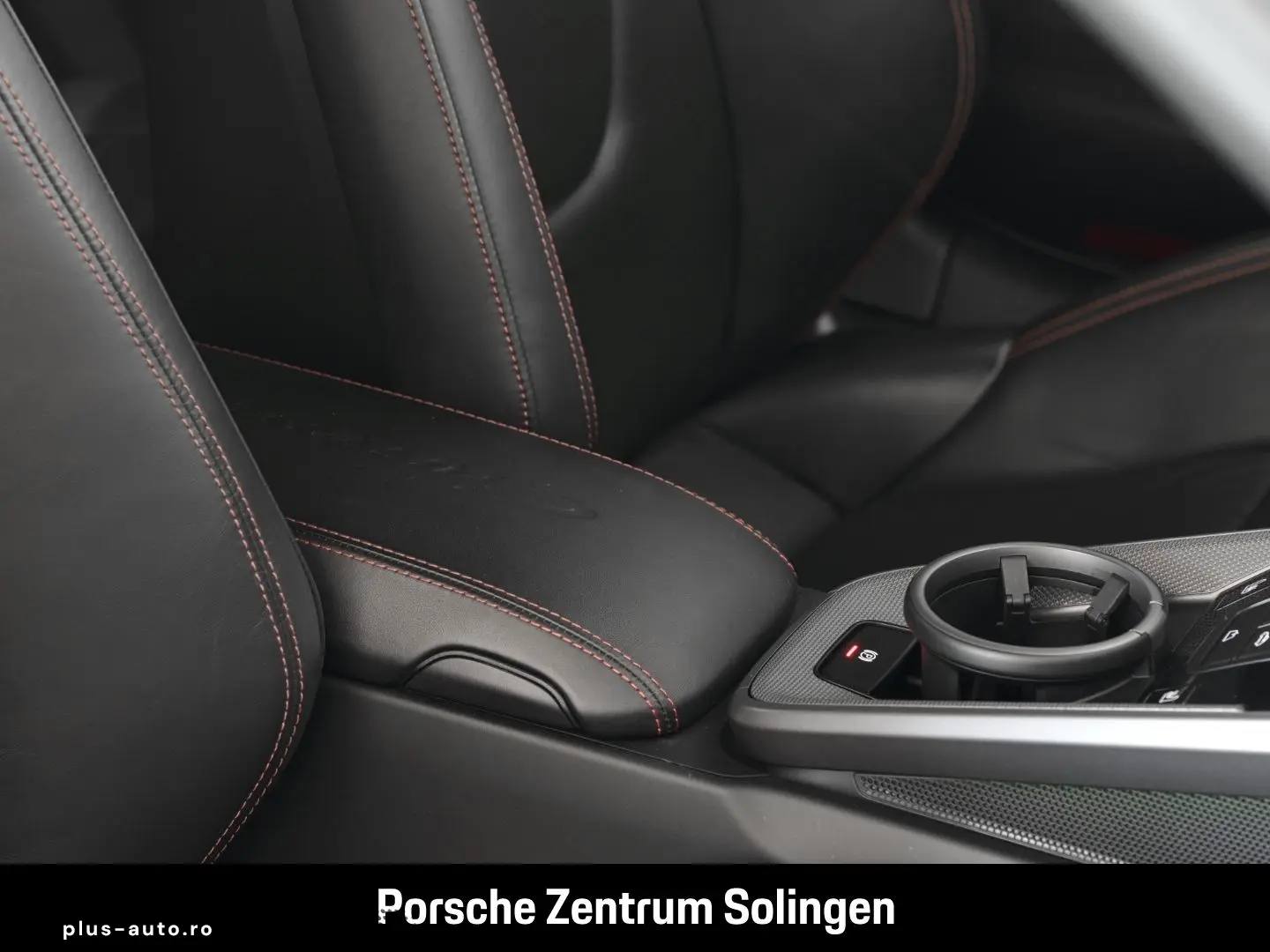 PORSCHE 992 911 Carrera 4S Cabrio Chrono