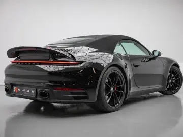 PORSCHE 992 Cabrio 3.0 Carrera 4 S