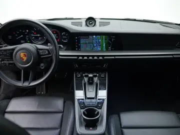 PORSCHE 992 Cabrio 3.0 Carrera 4 S