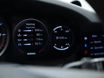 PORSCHE 992 Cabrio 3.0 Carrera 4 S