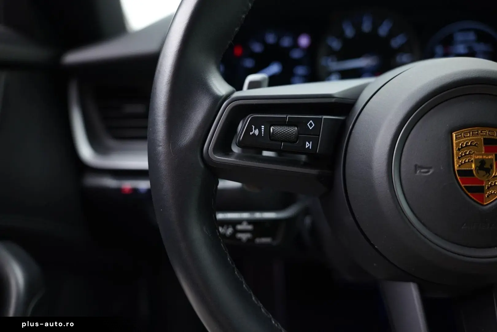 PORSCHE 992 Cabrio 3.0 Carrera 4 S