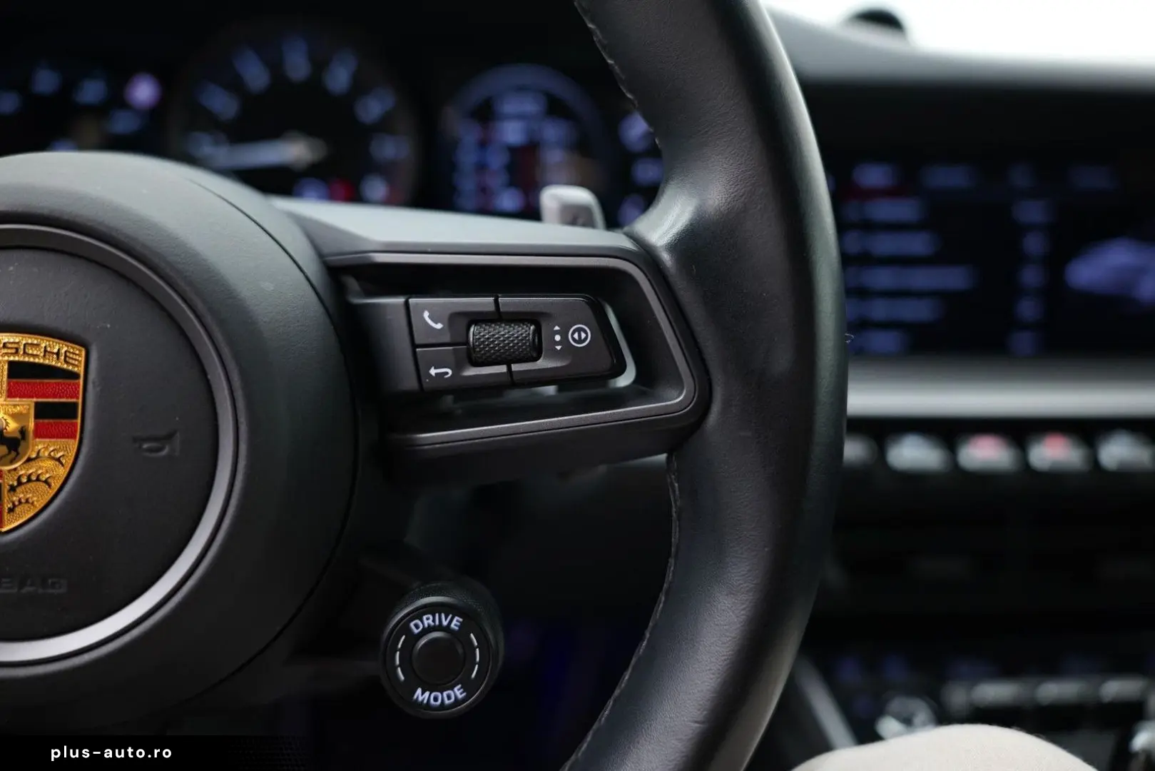 PORSCHE 992 Cabrio 3.0 Carrera 4 S