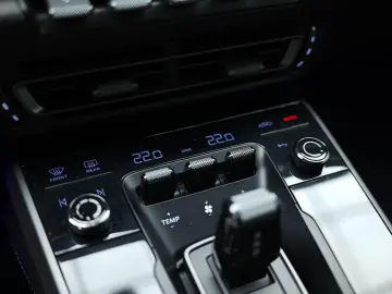 PORSCHE 992 Cabrio 3.0 Carrera 4 S