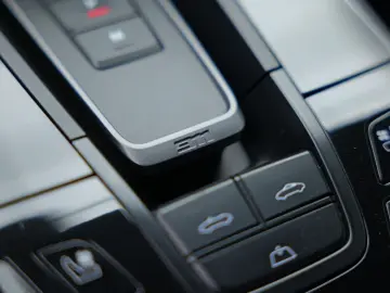 PORSCHE 992 Cabrio 3.0 Carrera 4 S