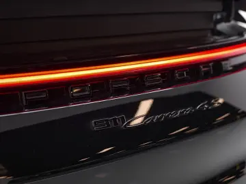 PORSCHE 992 Cabrio 3.0 Carrera 4 S