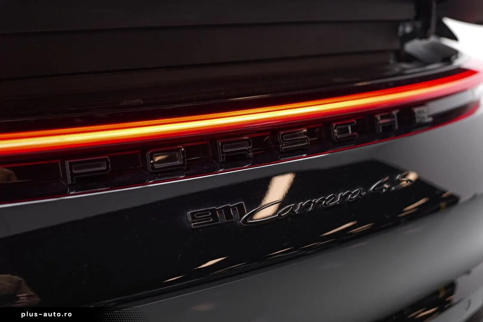 PORSCHE 992 Cabrio 3.0 Carrera 4 S