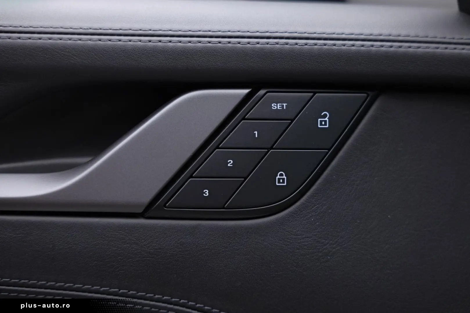 PORSCHE 992 Cabrio 3.0 Carrera 4 S