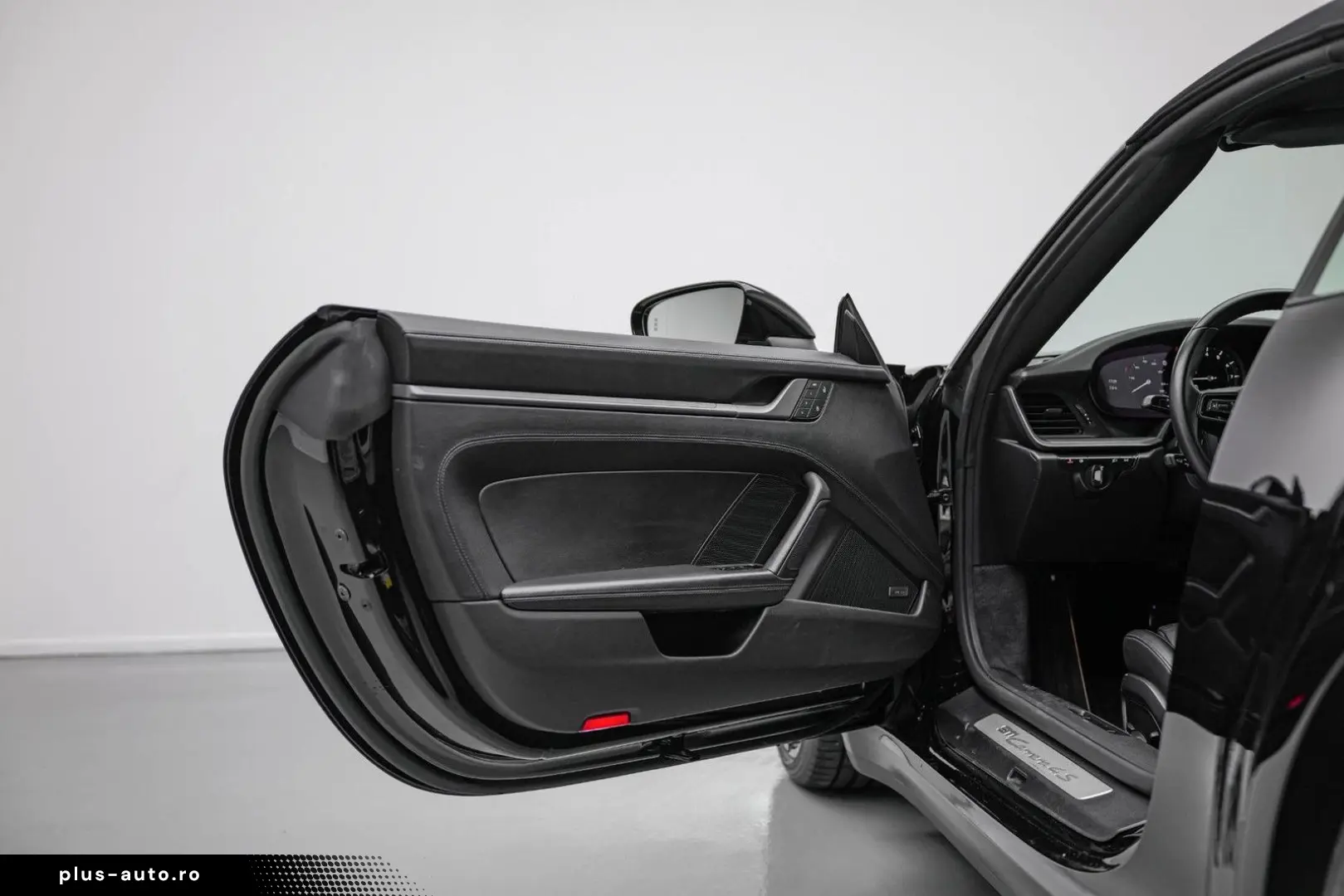 PORSCHE 992 Cabrio 3.0 Carrera 4 S