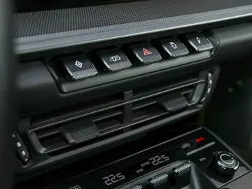 PORSCHE 992 911 Carrera 4S LED-Matrix Sportabgas BOSE