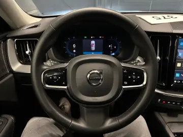 VOLVO XC60 Plus Dark AWD  LEDER Sport AHK Business