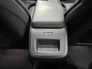 VOLVO XC60 Plus Dark AWD  LEDER Sport AHK Business