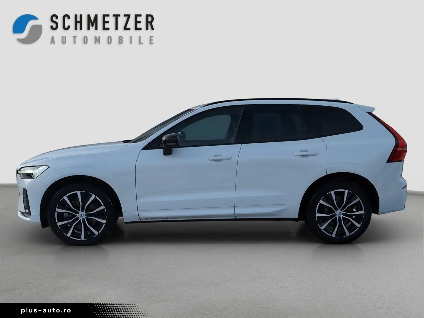 VOLVO XC60 B5 AWD R-Kam Panor Harman Voll-LED Lenkradh