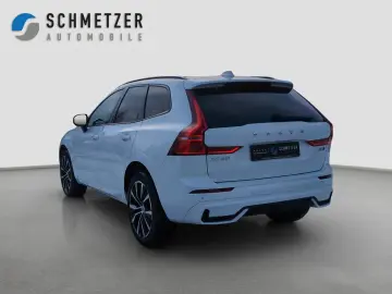 VOLVO XC60 B5 AWD R-Kam Panor Harman Voll-LED Lenkradh
