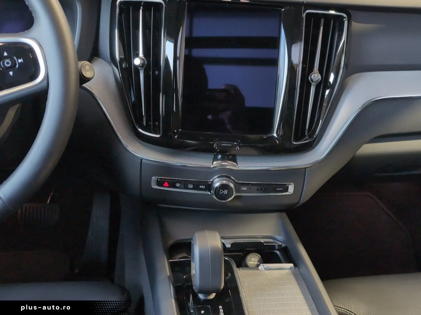 VOLVO XC60 B5 AWD R-Kam Panor Harman Voll-LED Lenkradh