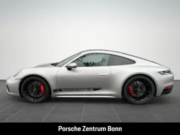 PORSCHE 992 911 Carrera 4 GTS