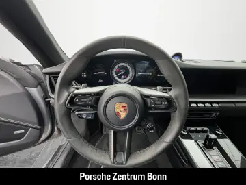 PORSCHE 992 911 Carrera 4 GTS