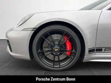 PORSCHE 992 911 Carrera 4 GTS