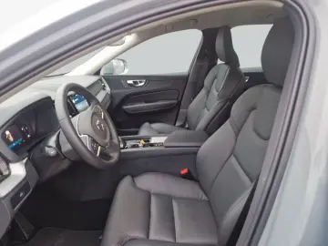 VOLVO XC60 B5 B AWD Core