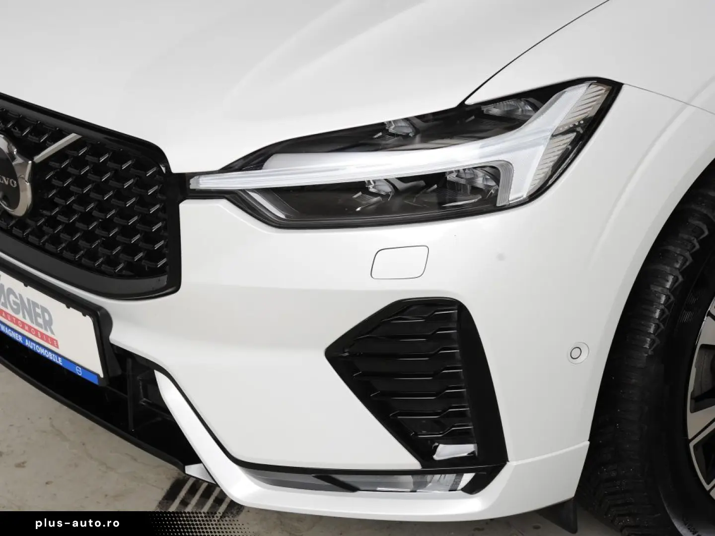 VOLVO XC60 B4 D Plus Dark  Business- & Lichtpak. 360