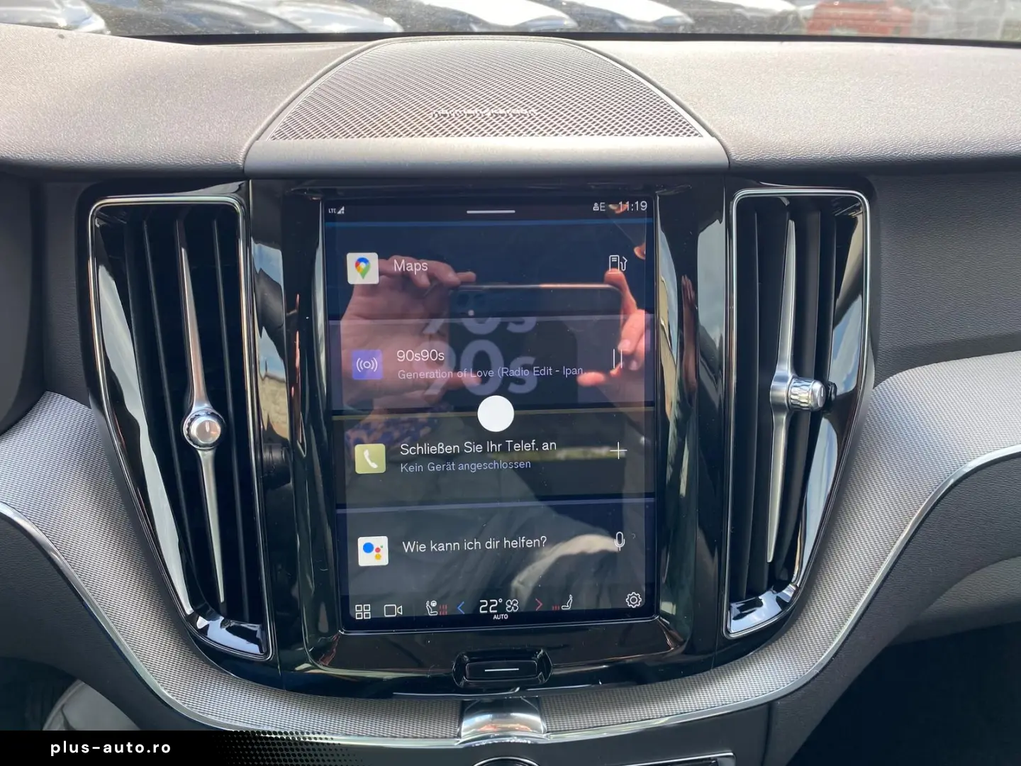 VOLVO XC60 B4 AWD Plus Bright 20  4xSHZ ACC LED STHZ