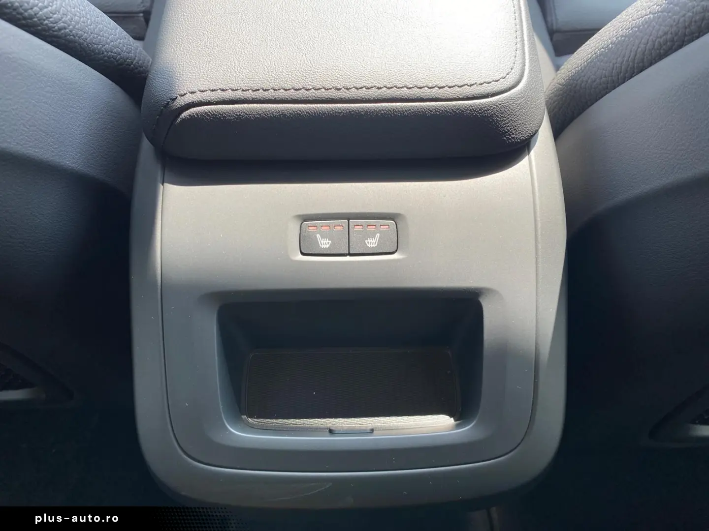 VOLVO XC60 B4 AWD Plus Bright 20  4xSHZ ACC LED STHZ