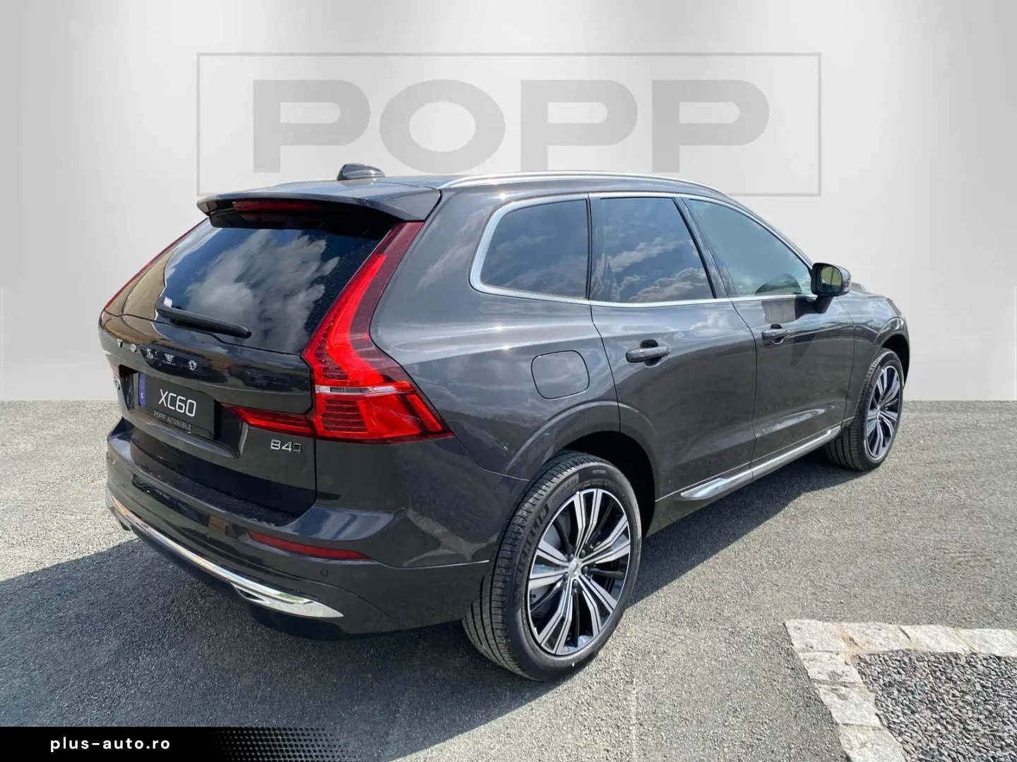 VOLVO XC60 B4 AWD Plus Bright 20  4xSHZ ACC LED STHZ
