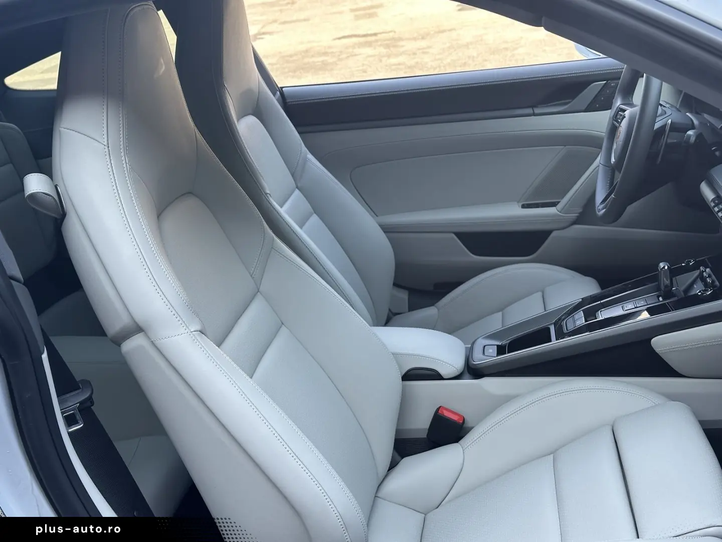 PORSCHE 992 911 Carrera 4S SPORT