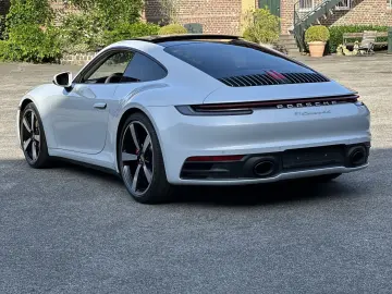 PORSCHE 992 911 Carrera 4S SPORT