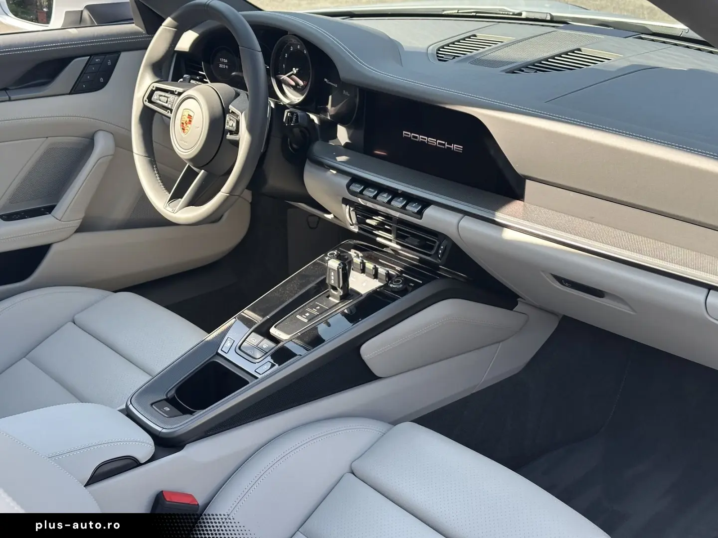 PORSCHE 992 911 Carrera 4S SPORT