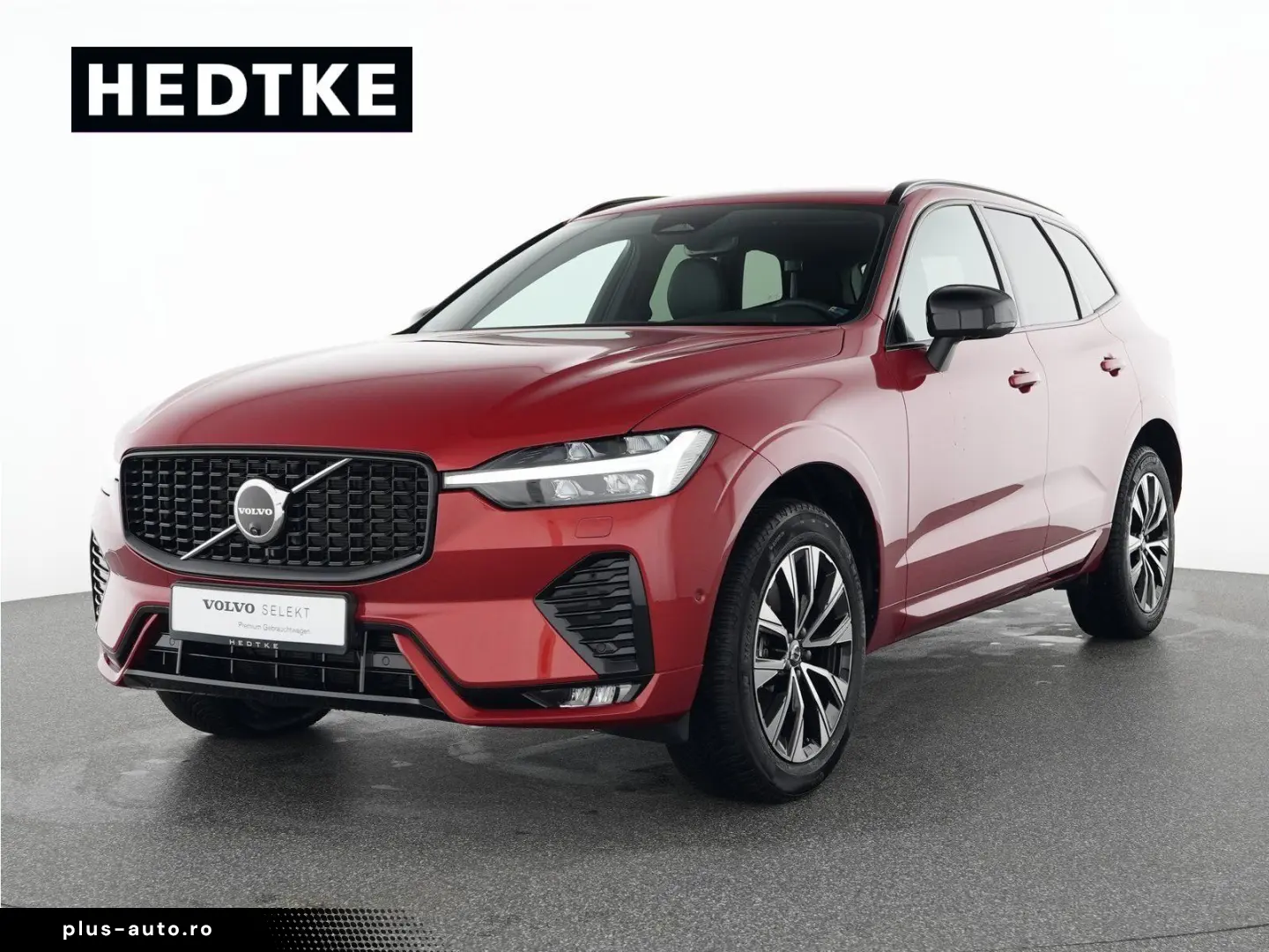 VOLVO XC60 B4 Benzin Plus Dark 19  AHK ACC H&K 360