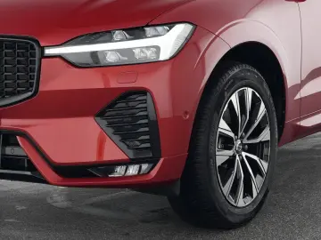 VOLVO XC60 B4 Benzin Plus Dark 19  AHK ACC H&K 360