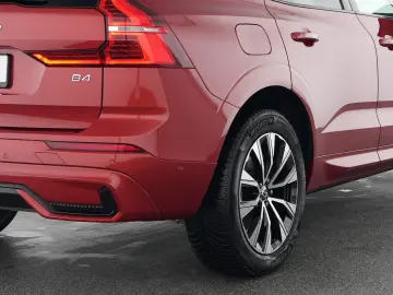 VOLVO XC60 B4 Benzin Plus Dark 19  AHK ACC H&K 360